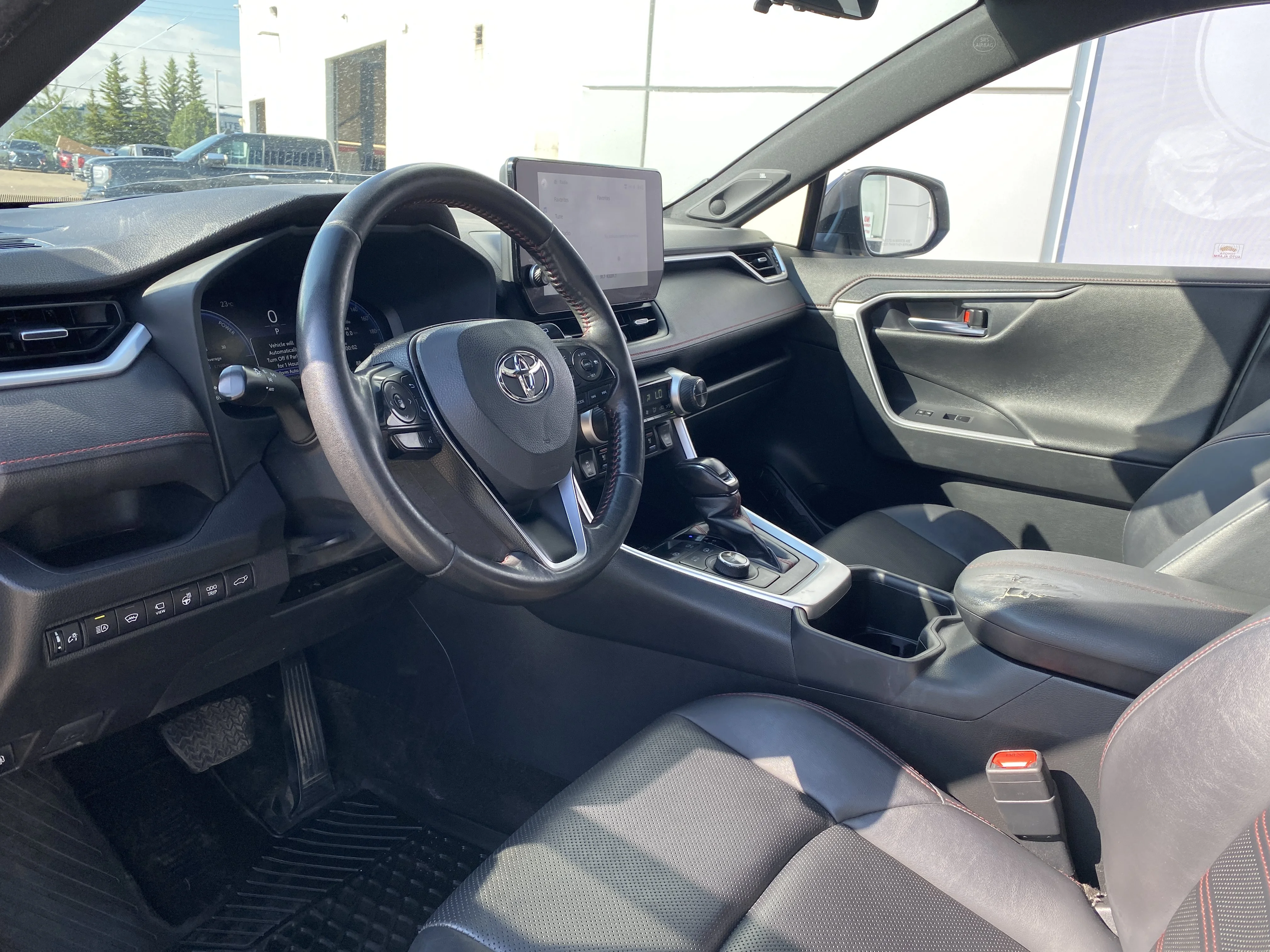 Used 2024 White Toyota SE AWD * HYBRID * LEATHER * SUNROOF * image 9