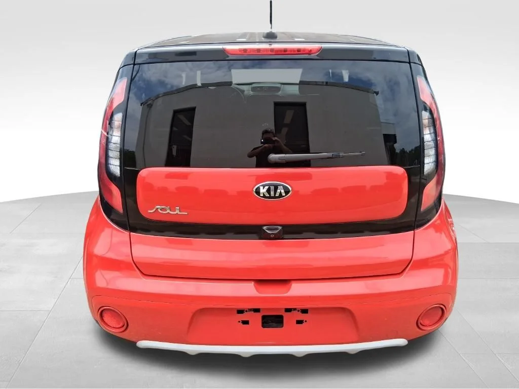 Used 2019 Red Kia Plus image 7