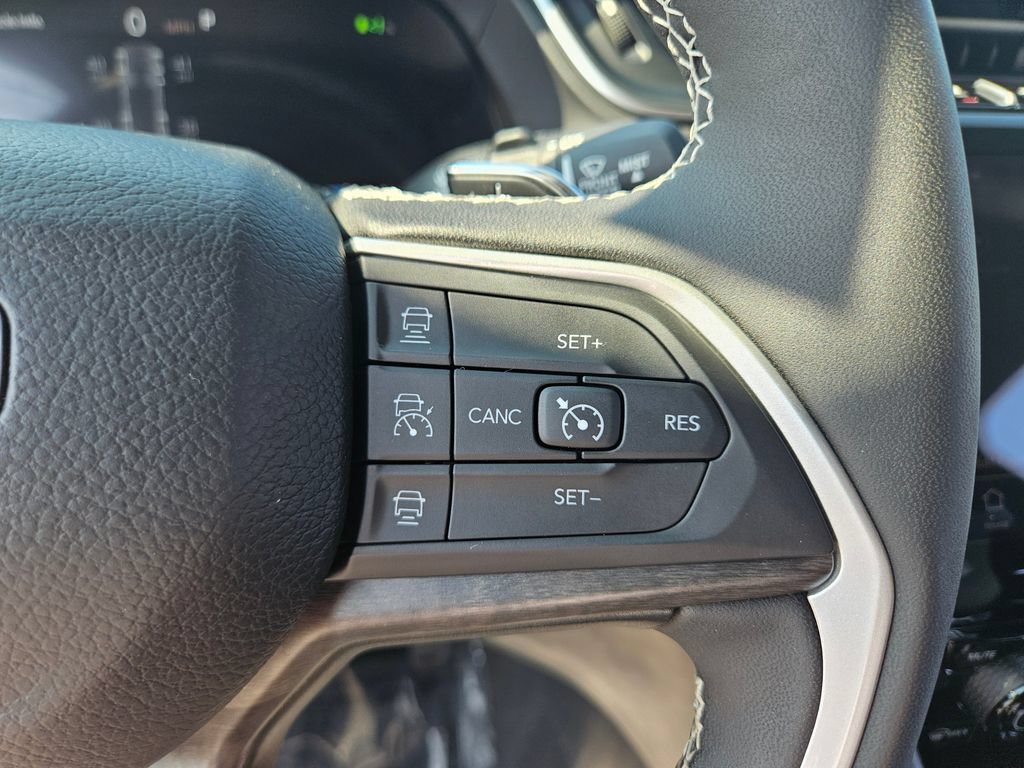 Used 2024 Black Jeep  image 26