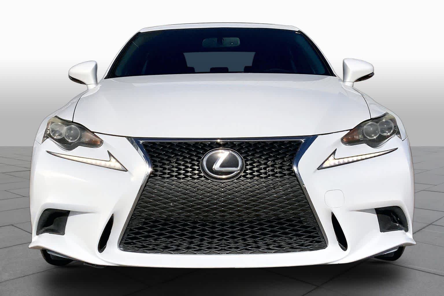 Used 2014 Ultra White Lexus  image 3