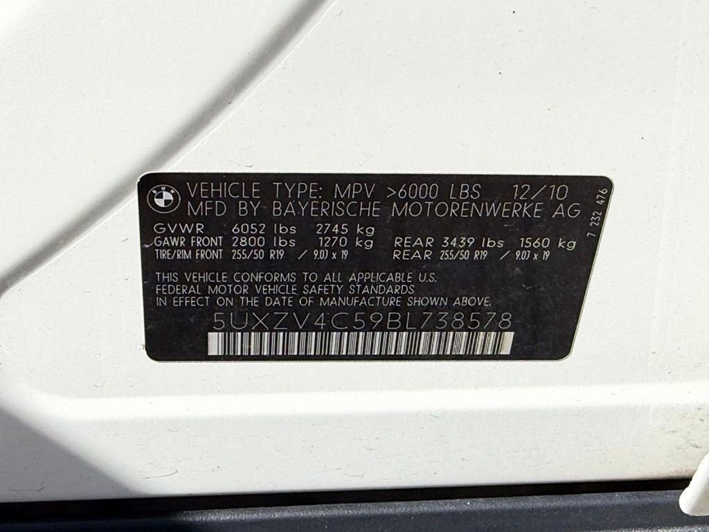 Used 2011 White BMW xDrive35i image 32