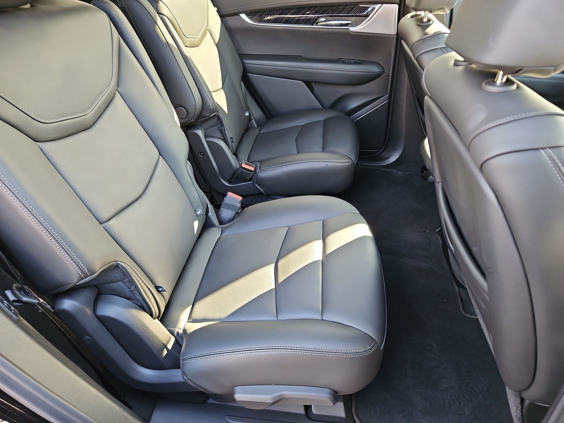 2025 Cadillac XT6 Premium Luxury - Photo 28