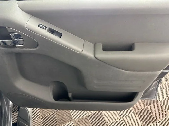Used 2016 Gray Nissan SV image 19