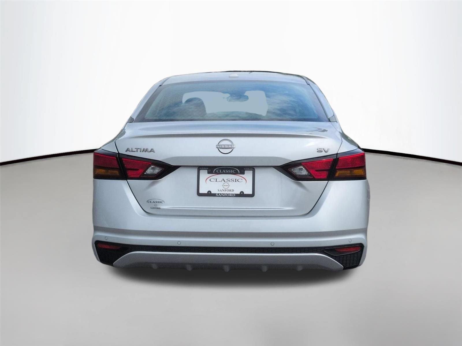 Used 2024 Brilliant Silver Metallic Nissan 2.5 SV image 4