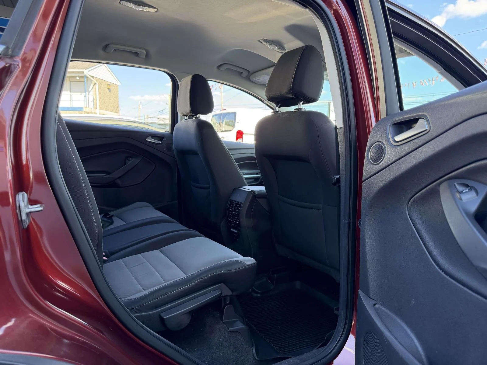 2014 Ford Escape SE - Photo 14