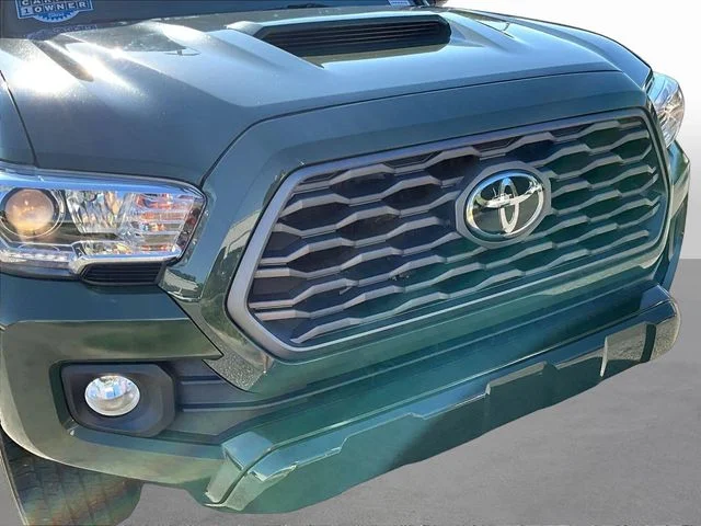 Used 2022 Green Toyota TRD Sport image 35