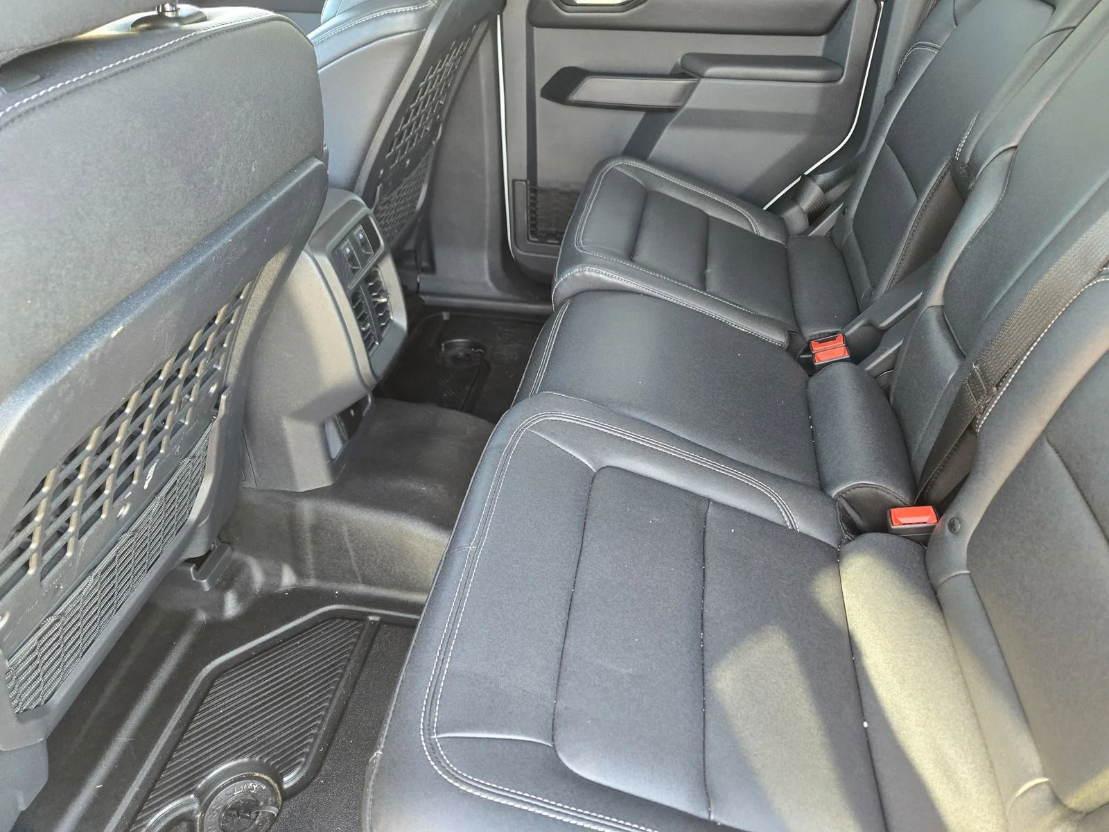 New 2026 Oxford White Ford Badlands® image 18