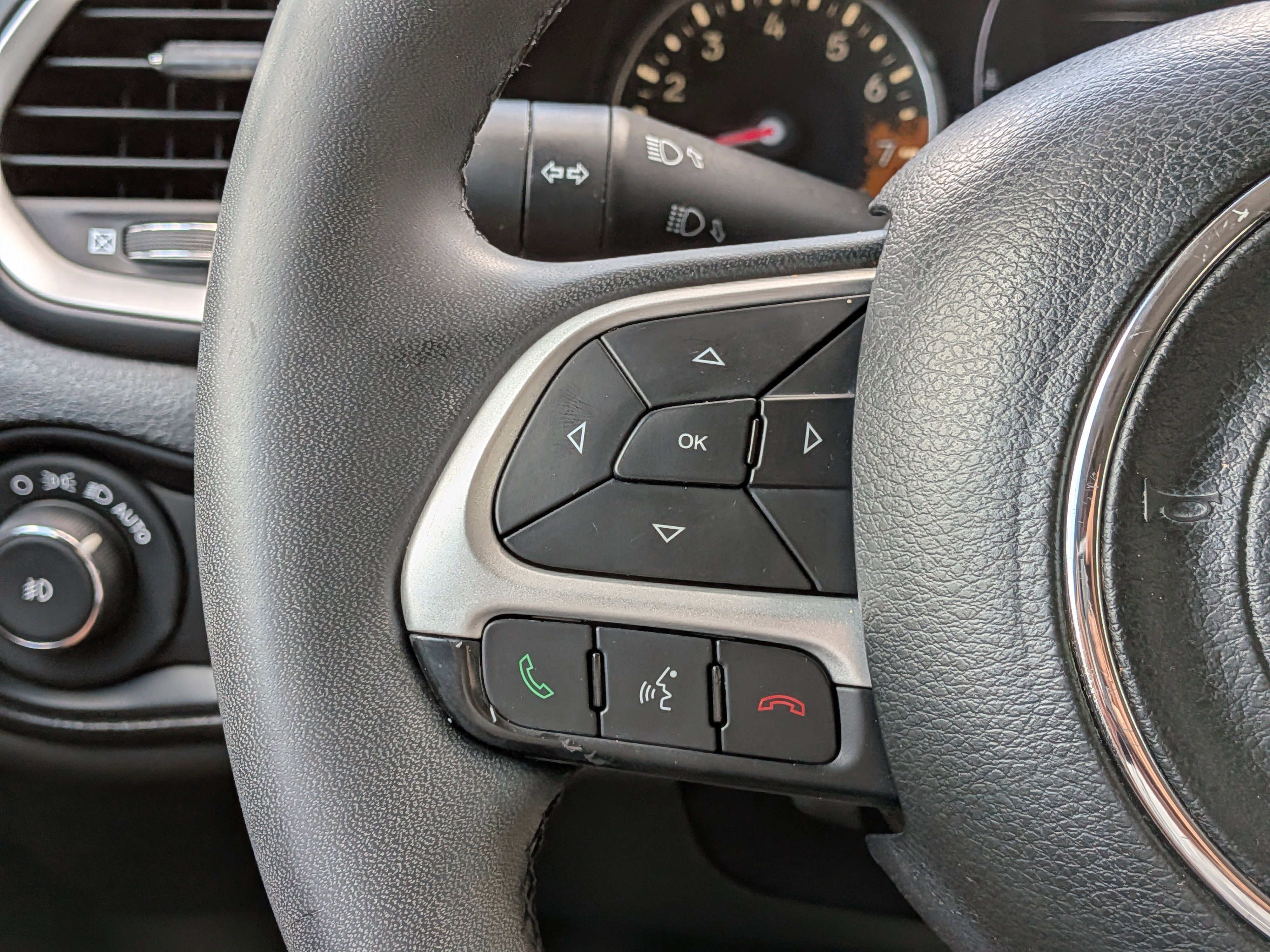 Used 2018 Anvil Jeep Latitude image 22
