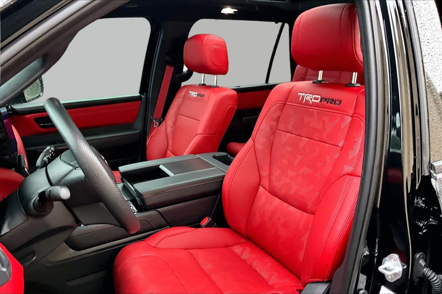 2024 Toyota Sequoia TRD Pro - Photo 8