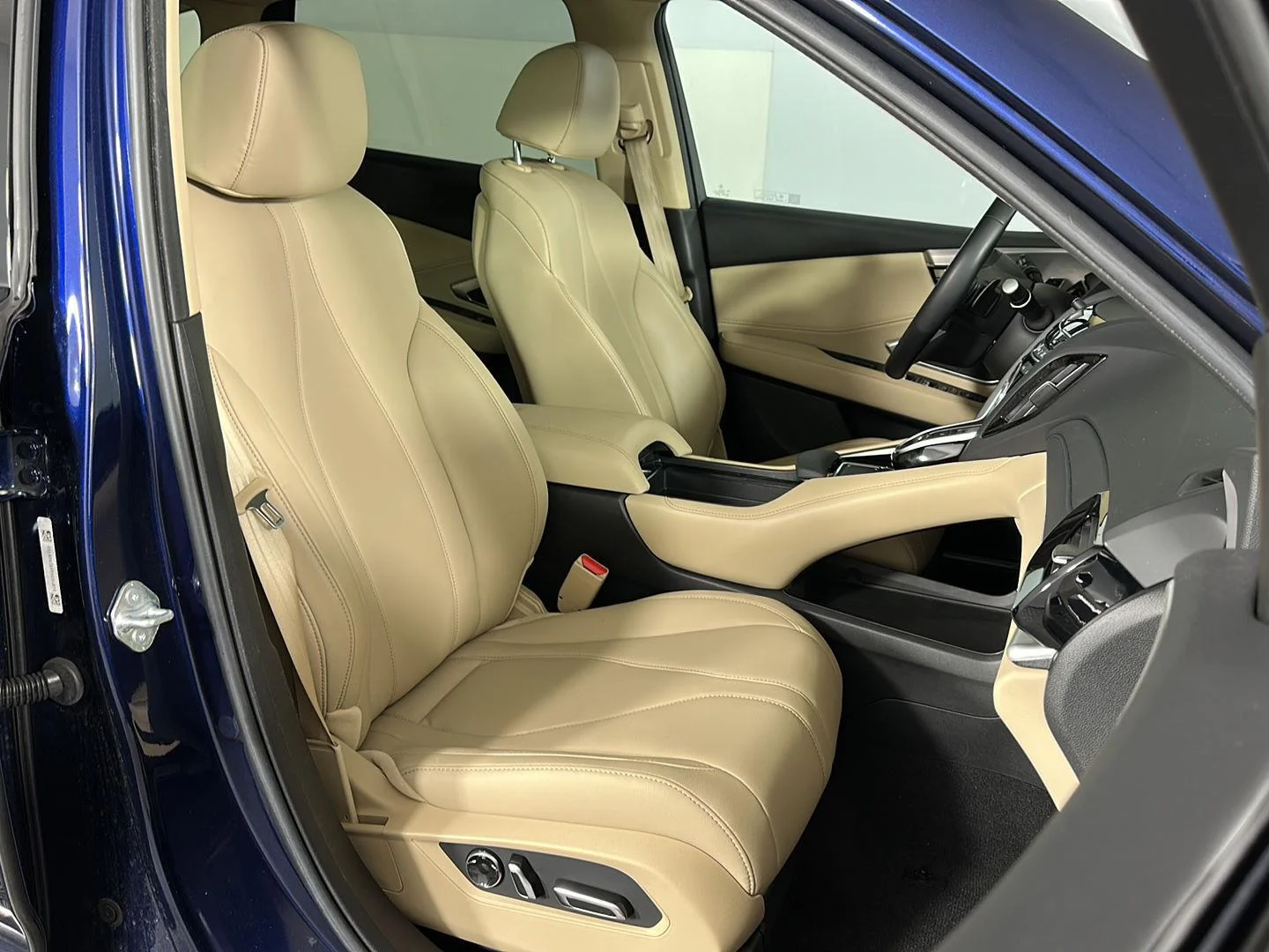 Used 2024 Fathom Blue Pearl Acura  image 19