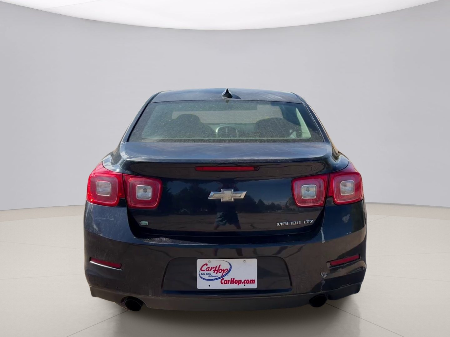 Used 2016 Blue Chevrolet LTZ image 4