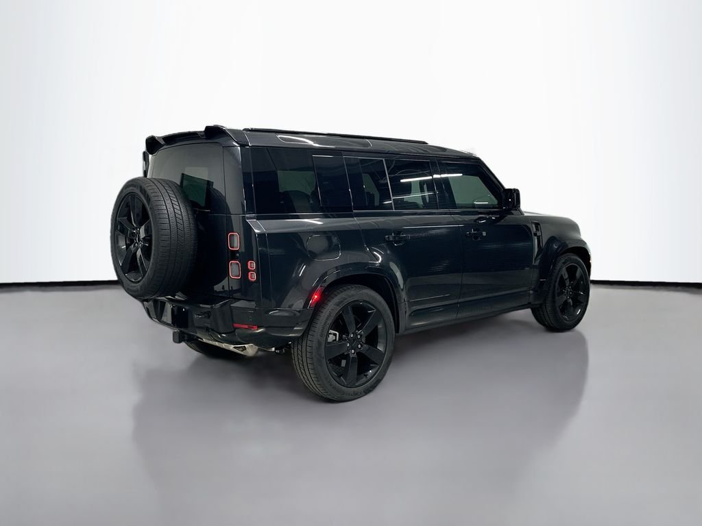 Used 2026 Black Land Rover X-Dynamic SE image 9
