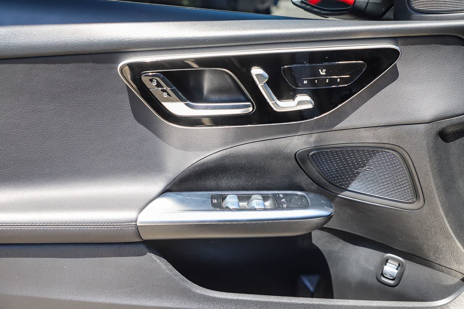 Used 2022 Black Mercedes-Benz C 300 image 22