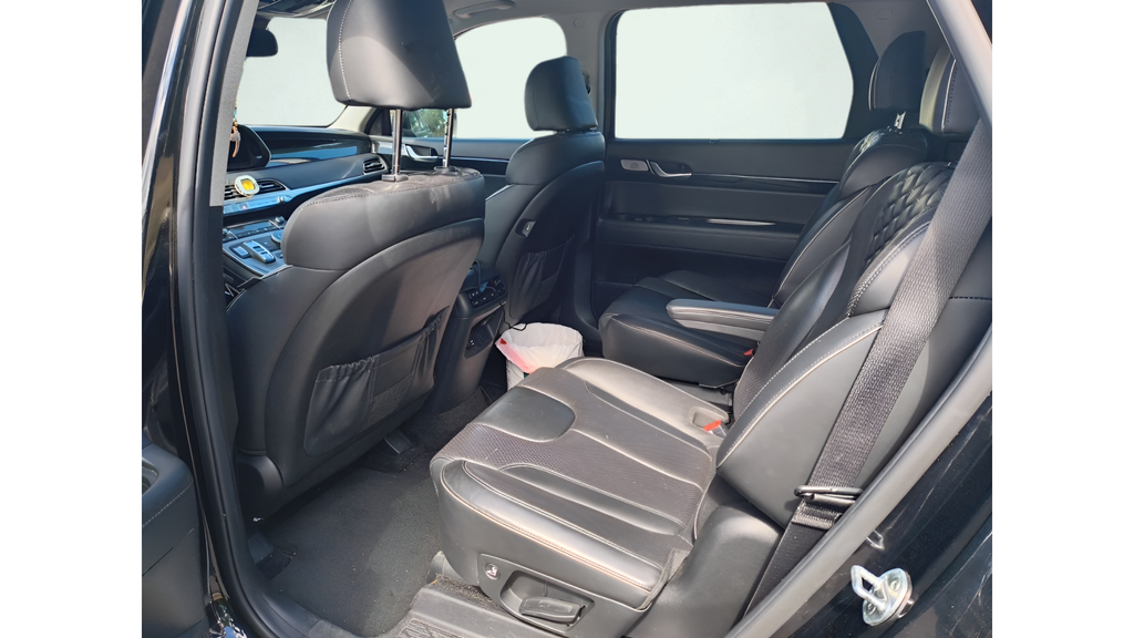 Used 2021 Black Hyundai Limited image 12