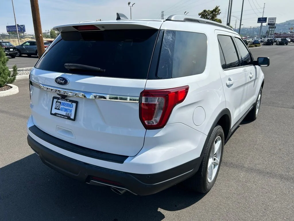 Used 2018 Oxford White Ford XLT image 6