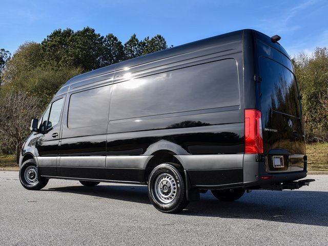 New 2026 Jet+Black Mercedes-Benz Cargo 170 WB image 42