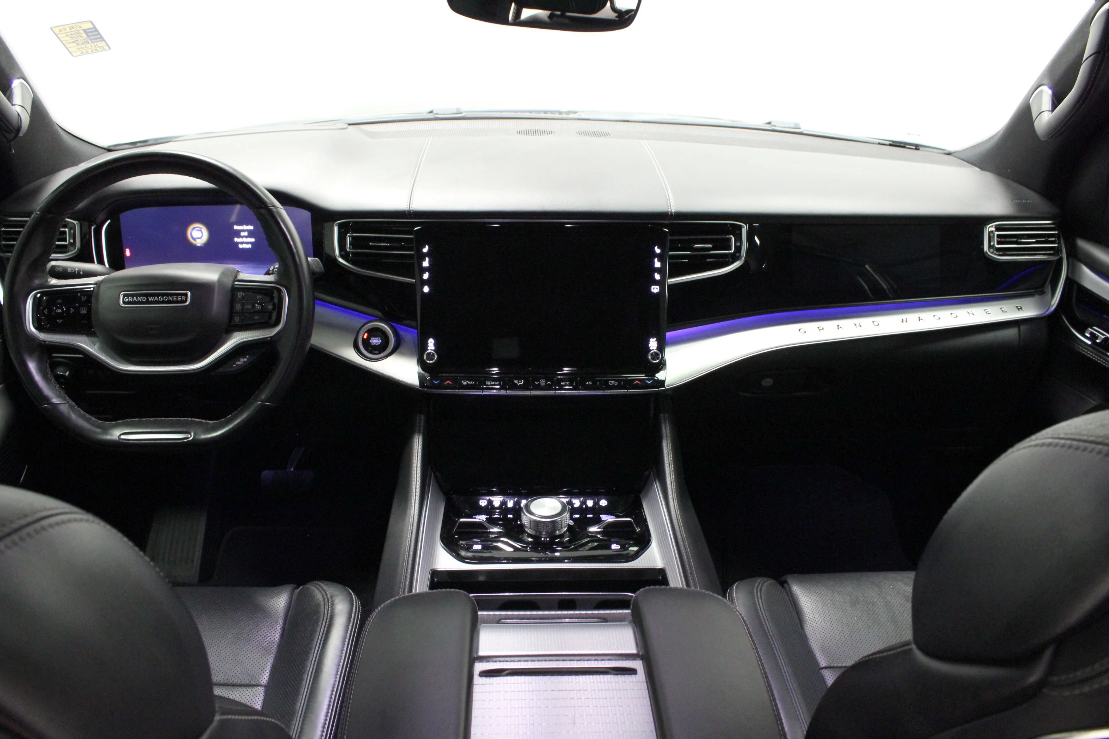 Used 2022 Diamond Black Crystal Pearlcoat Jeep Series I image 22