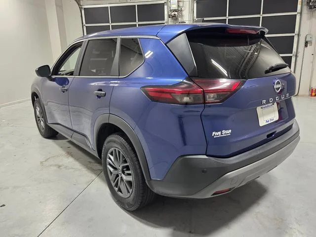 Used 2023 Blue Nissan S image 9