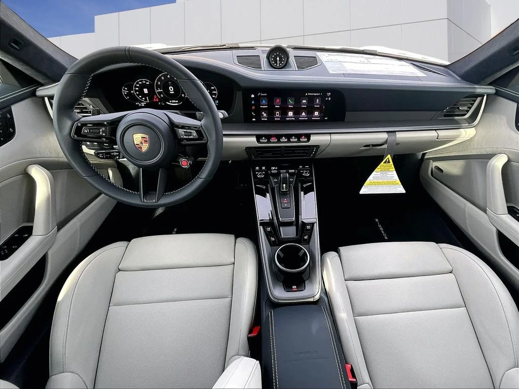 2026 Porsche 911 - Photo 13