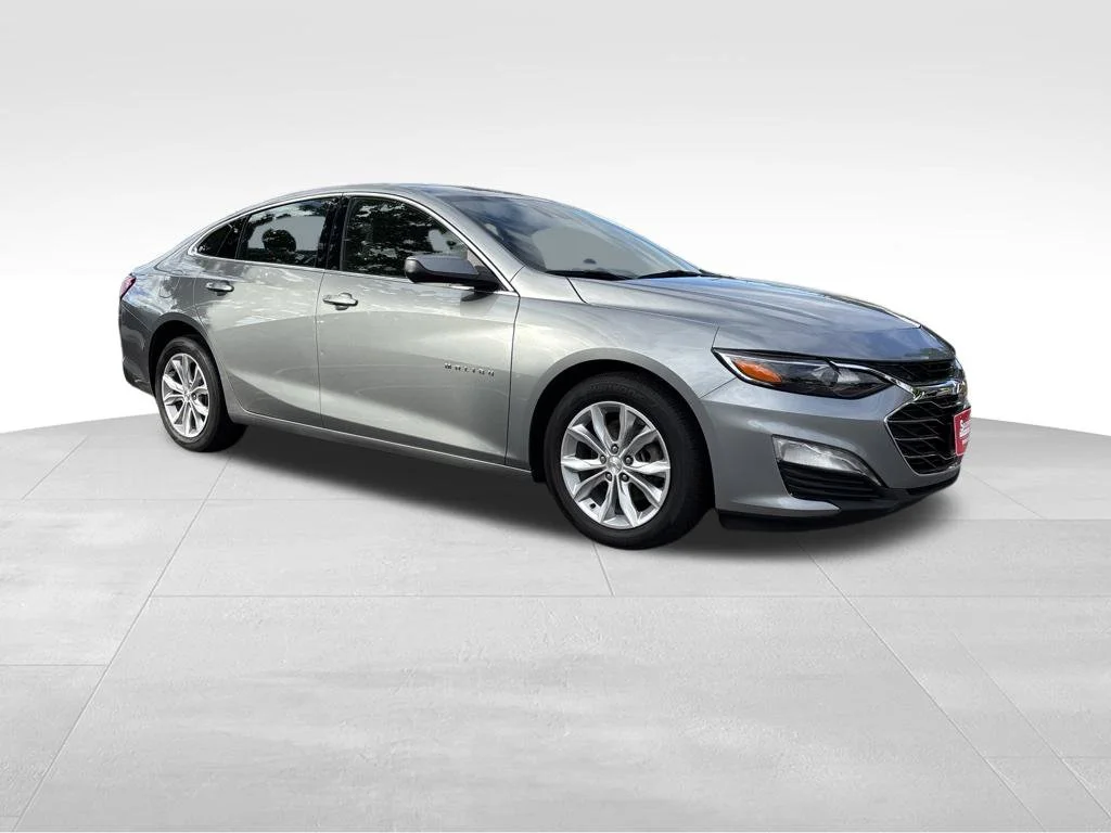 Used 2025 Gray Chevrolet LT image 2