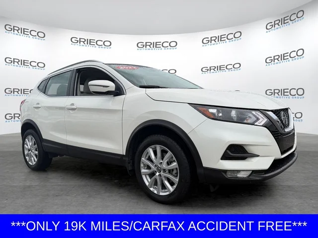 2022 Nissan Rogue Sport SV
