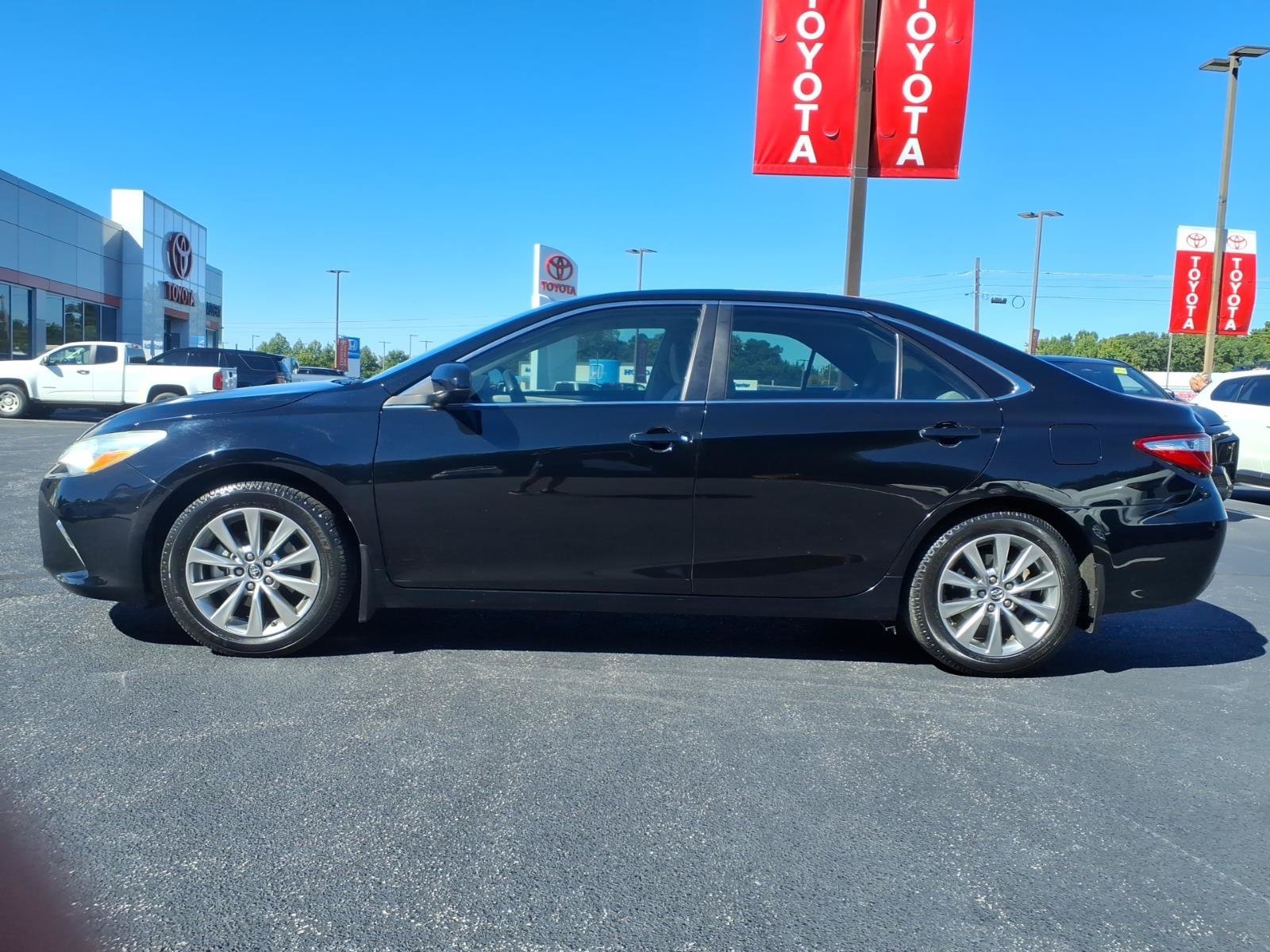 Used 2015 Attitude Black Toyota XLE image 2
