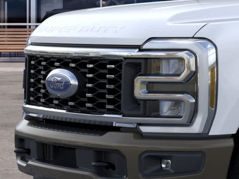New 2026 Star White Metallic Tri-Coat/Marsh Gray Ford King Ranch image 17