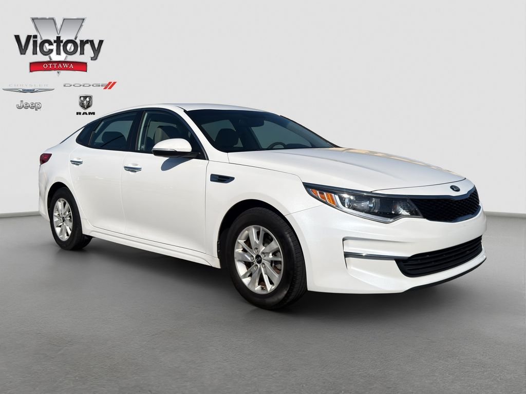 Used 2016 White Kia LX image 8