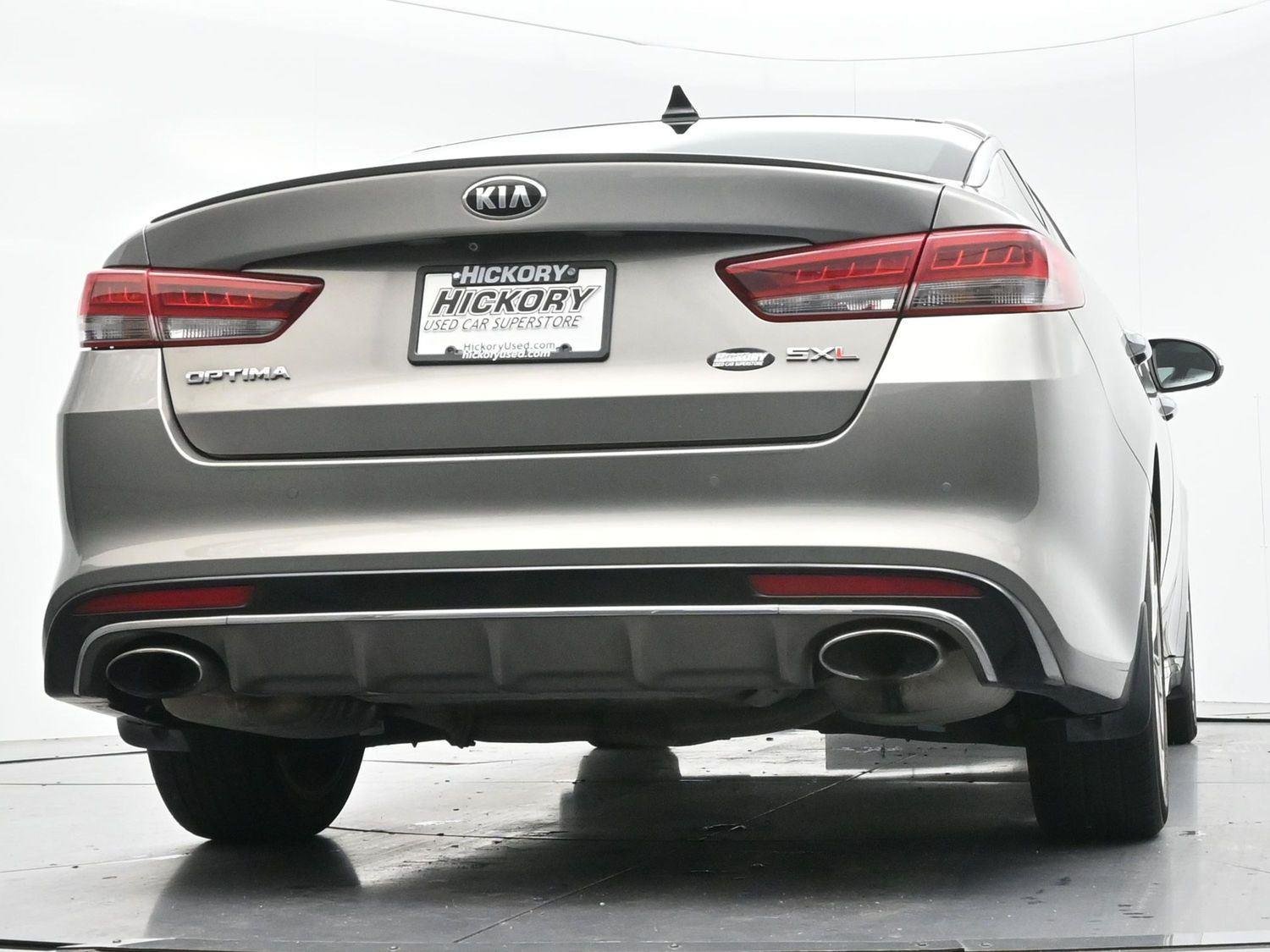 Used 2016 Titanium Silver Kia SXL Turbo image 49