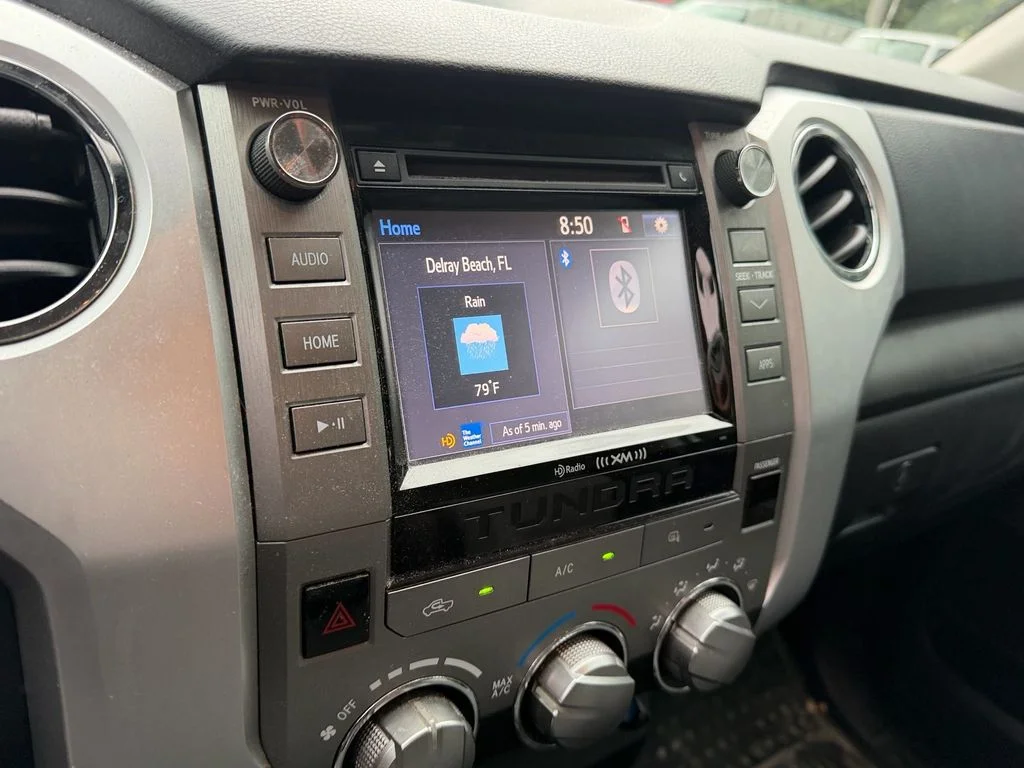 Used 2015 Silver Sky Metallic Toyota SR5 image 10