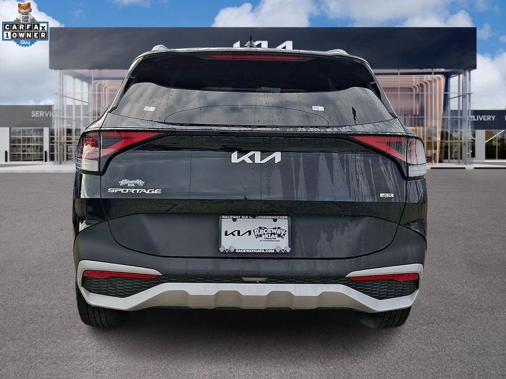 Used 2025 Black Kia EX image 5