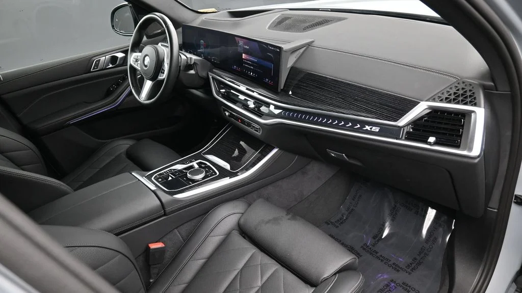 Certified Used 2025 Brooklyn Grey Metallic BMW sDrive40i image 11