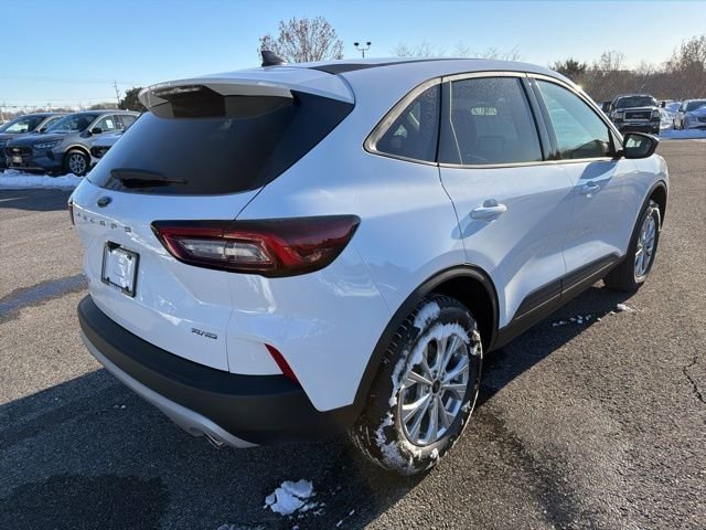 New 2026 Oxford White Ford Active® image 4