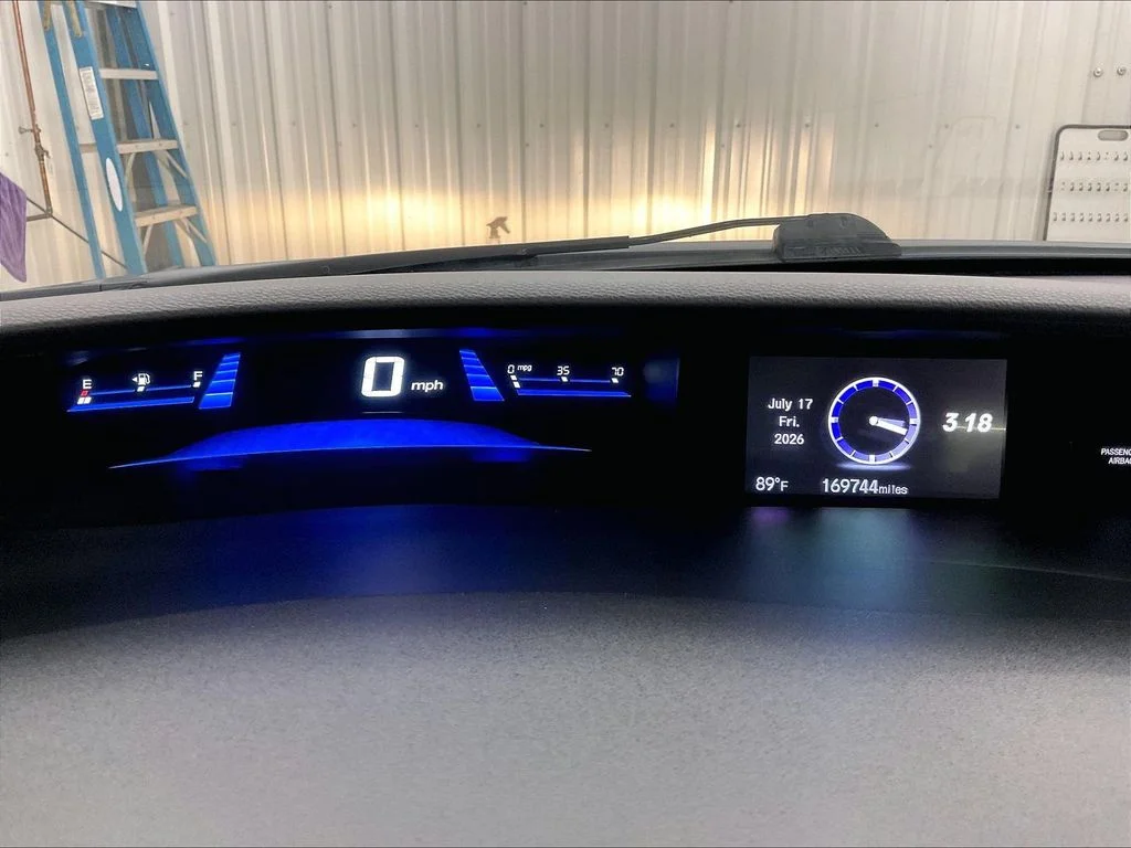 Used 2015 Gray Honda EX-L image 24