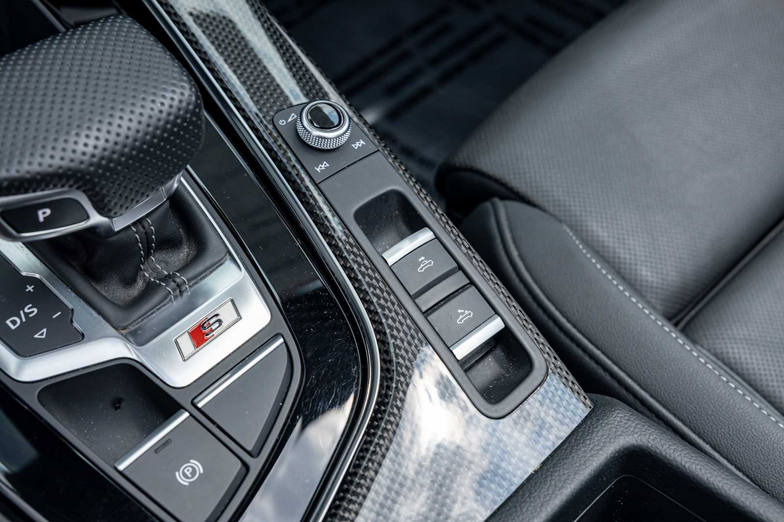 Used 2021 BLACK Audi Prestige image 23