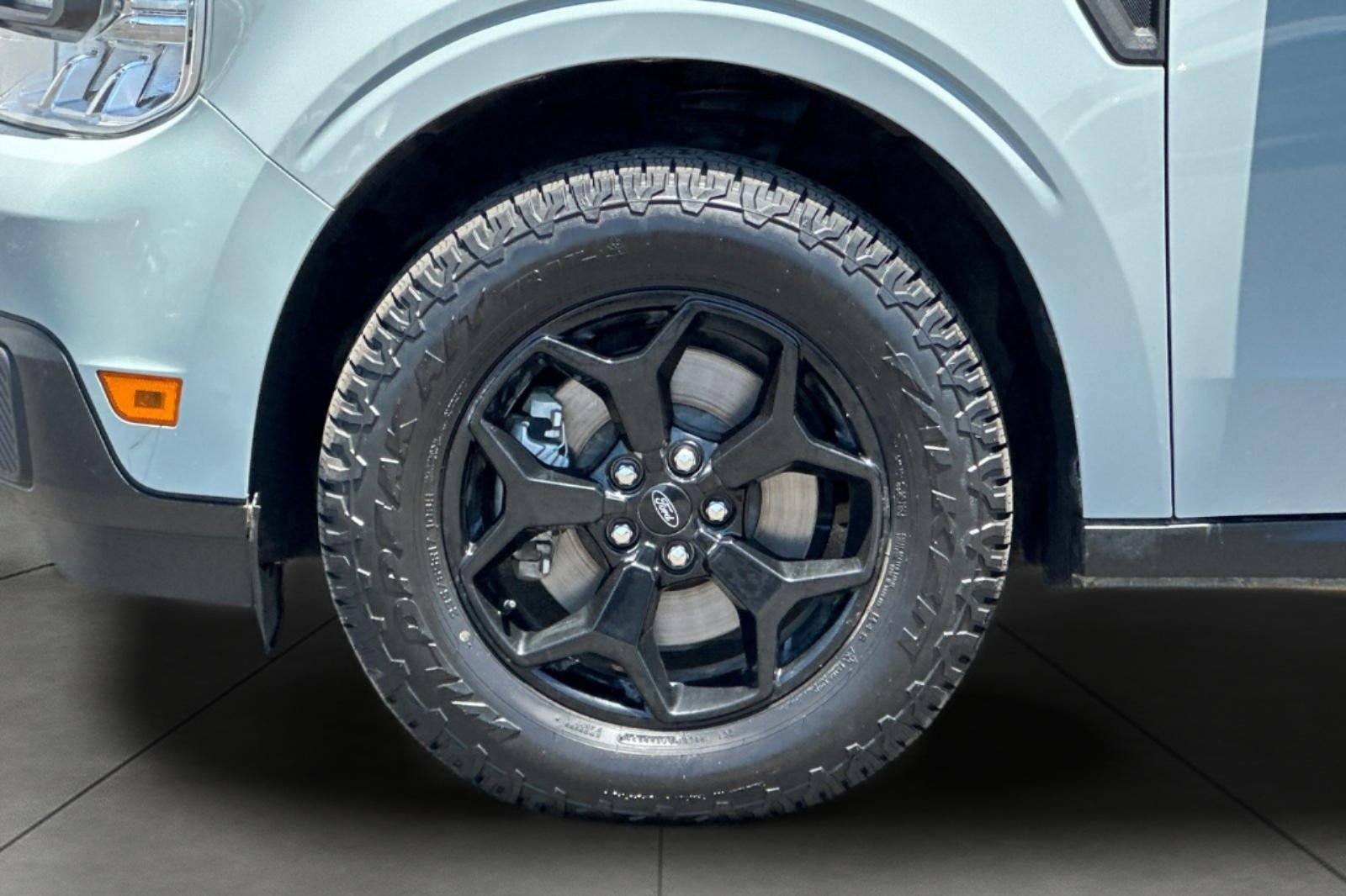 Used 2023 Green Ford XLT image 28