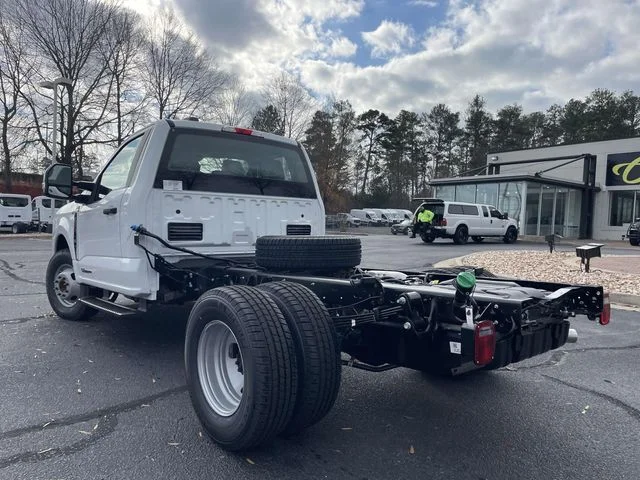 New 2026 Oxford White Ford F-350® XL image 25