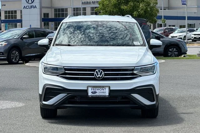 Used 2024  Volkswagen 2.0T Wolfsburg Edition image 9