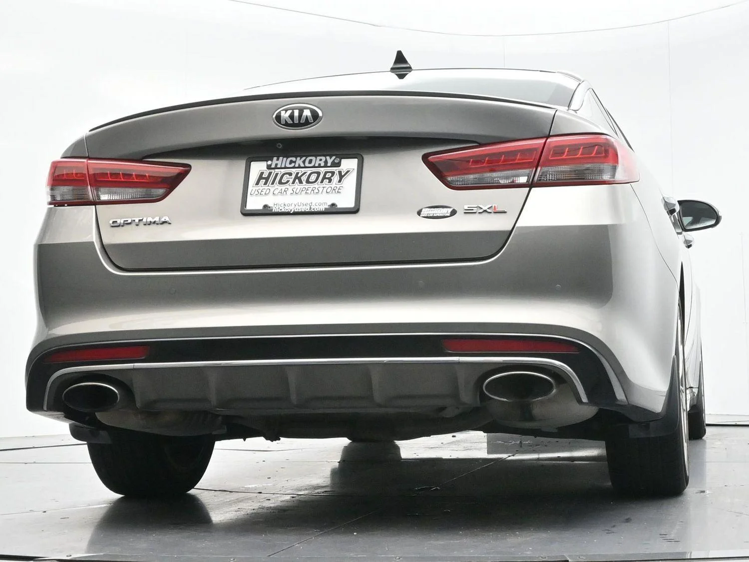 Used 2016 Titanium Silver Kia SXL Turbo image 49