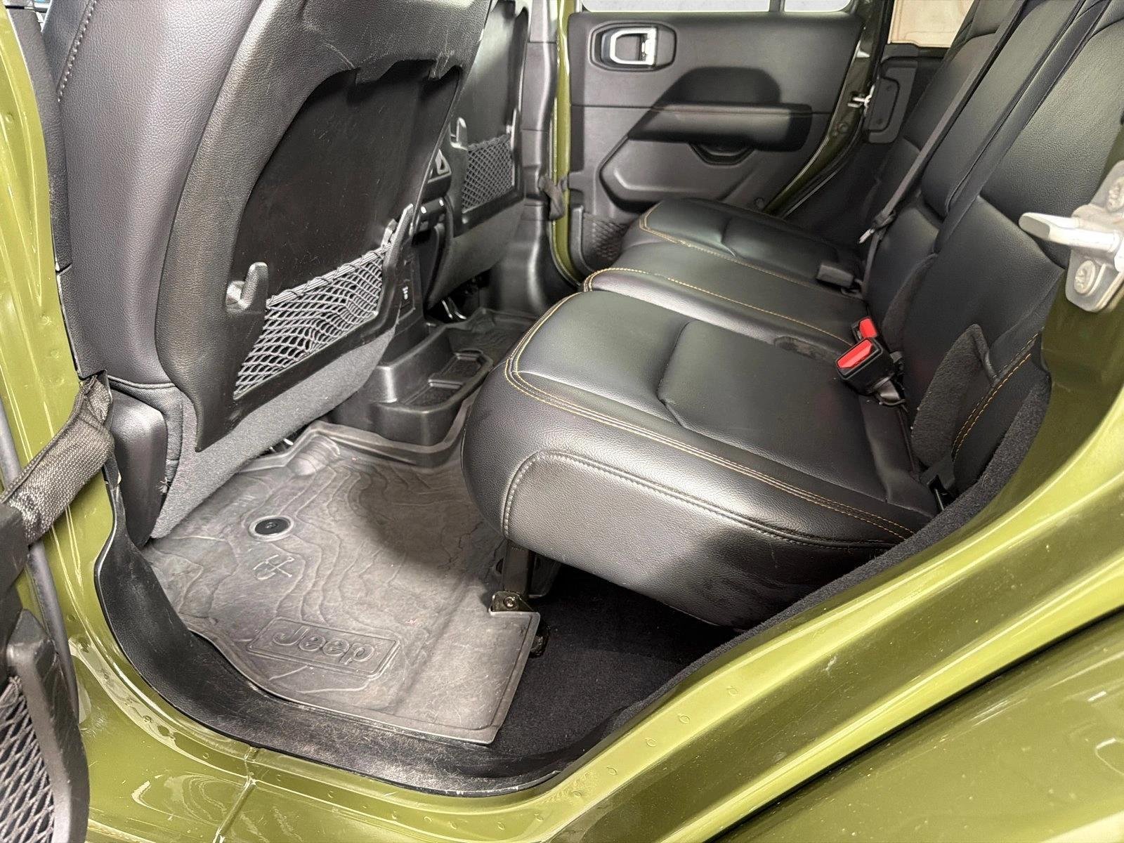 Used 2024 Sarge Green Clearcoat Jeep Sahara image 21