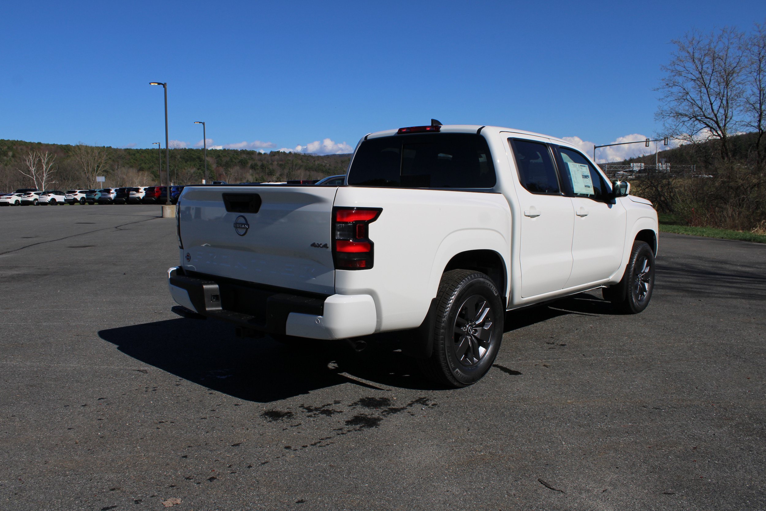 New 2026 Glacier White Nissan Crew Cab SV image 5