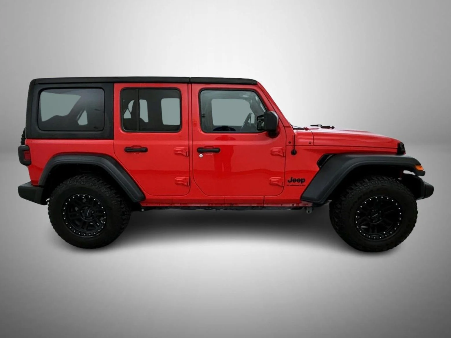 Used 2023 Red Jeep Sport S image 4