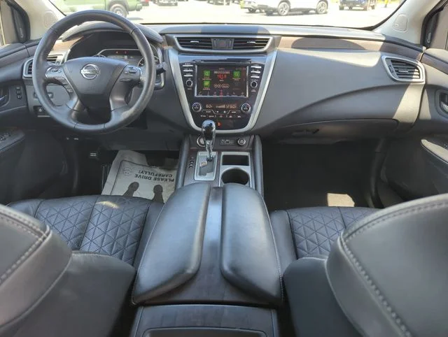 Used 2019 White Nissan Platinum image 25