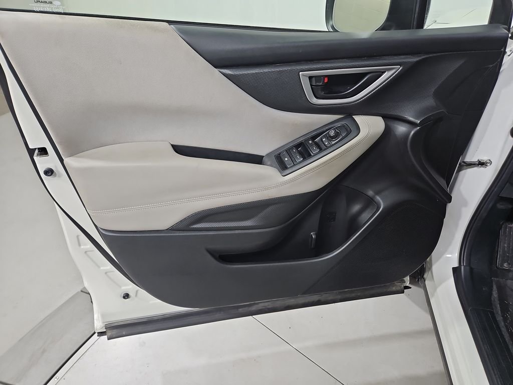 Used 2021 White Subaru Base image 11