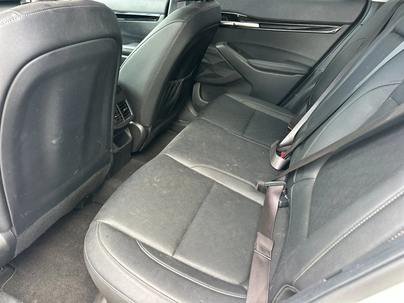 Used 2021 Snow White Pearl Kia SX image 11