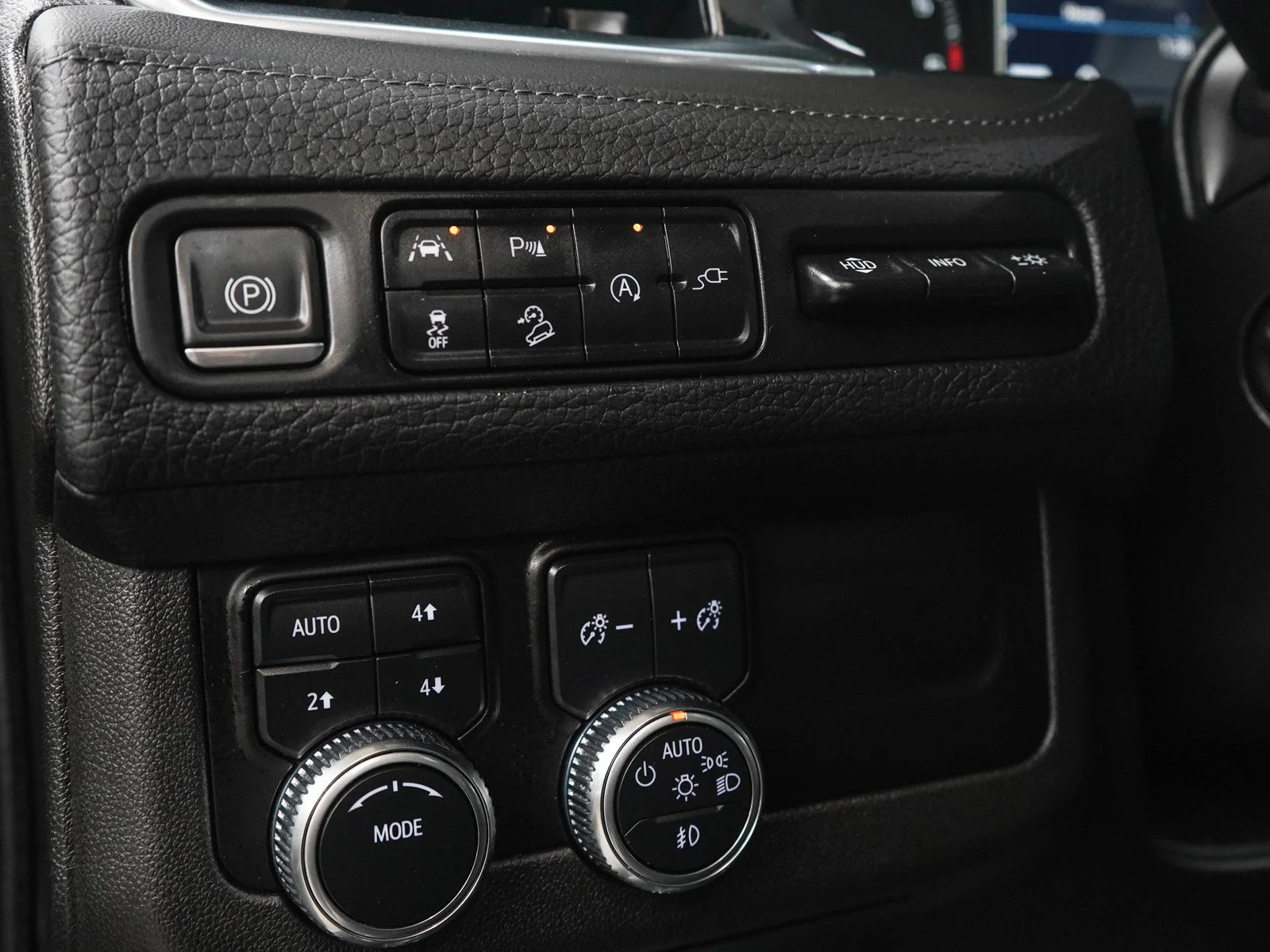 Used 2021 ONYX BLACK GMC Denali image 27