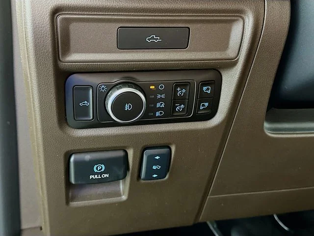 New 2026 Blue Ford King Ranch image 23