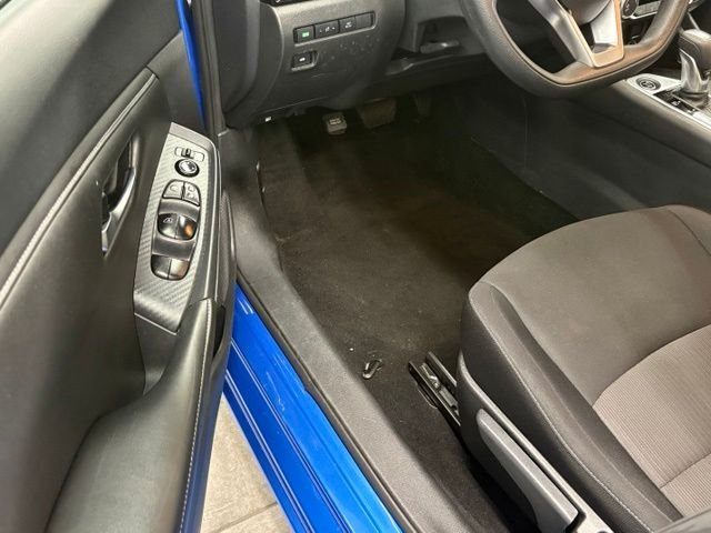Used 2024 Blue Nissan SV image 10