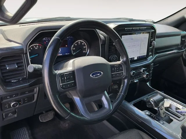 Used 2021  Ford XLT image 9