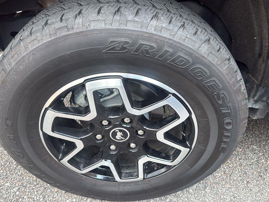 Used 2025 Shadow Black Ford Outer Banks image 21